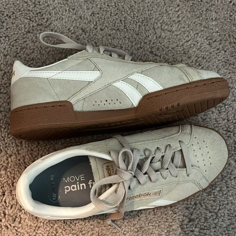 REEBOK Club C Grounds UK Womens Shoes Size 7 in Beige